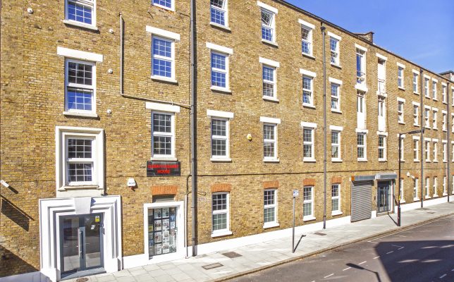 1-2 Silex Street
