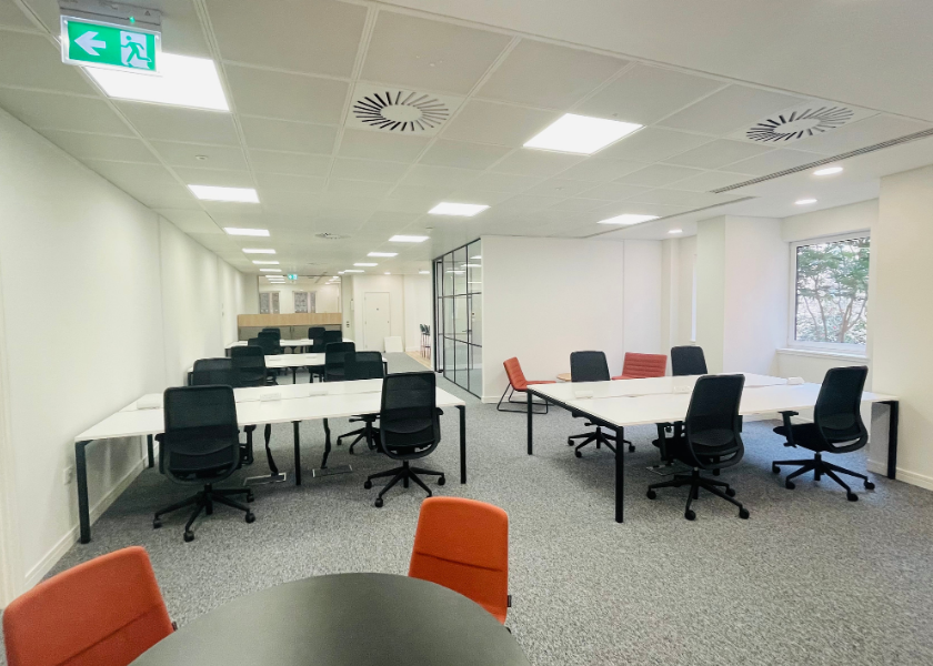 9516a5d7-dda4-4385-831d-a9382adc989b