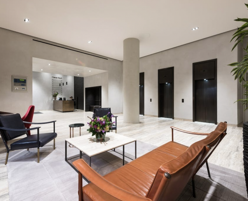 bf79e821-5743-4a1b-9cbf-976f9539dc70-1