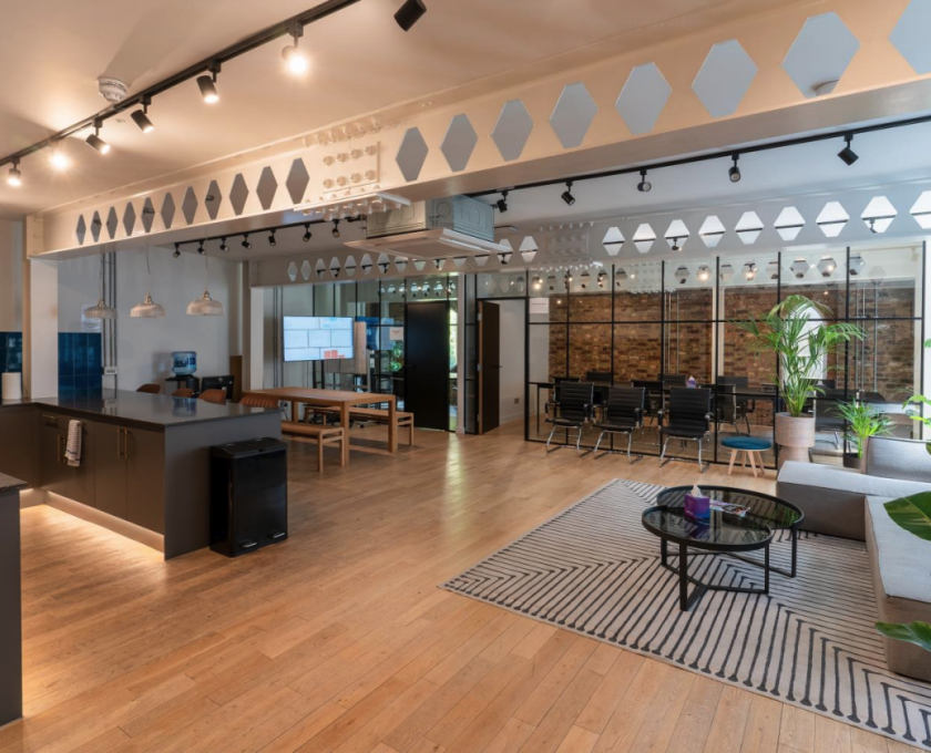 0f1efbe6-013c-432a-bdc5-8898a7b28144-1