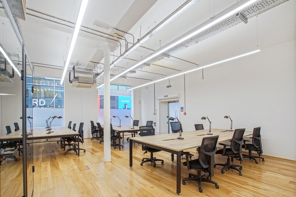11a Curtain Road
