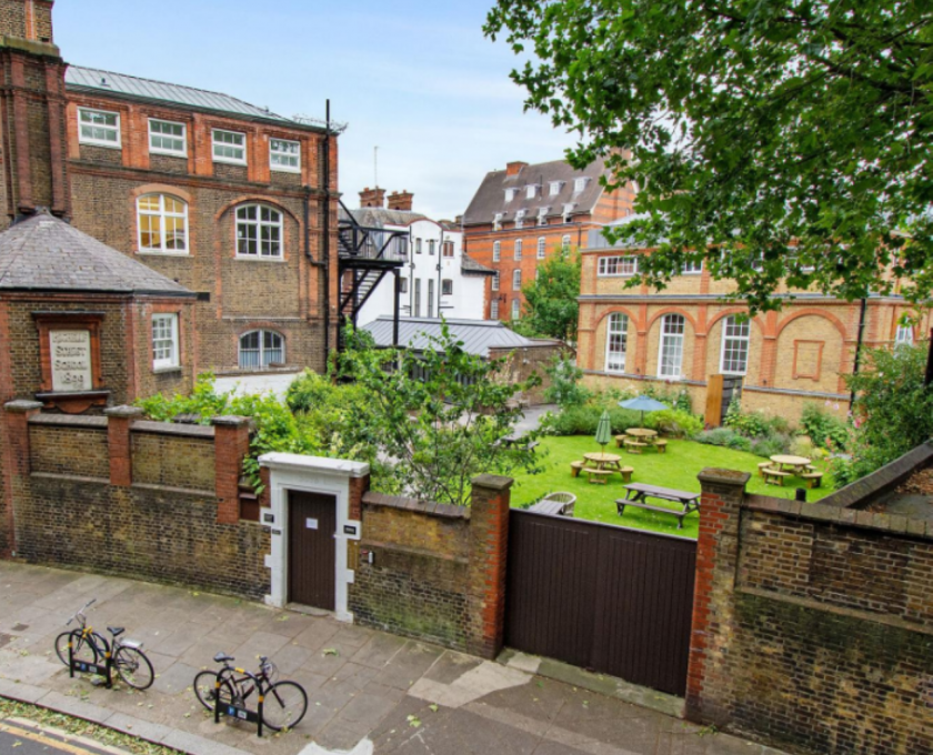 2ad9548f-0577-4d2e-9a1c-c6c04beb53b3-1