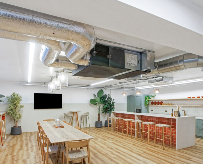 f84649a4-1215-4a85-8878-2999f846d36c-1