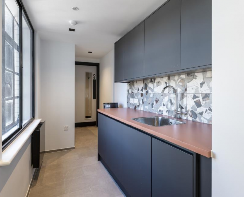 b32b5689-26fb-4f32-9077-dc9fb52954e3