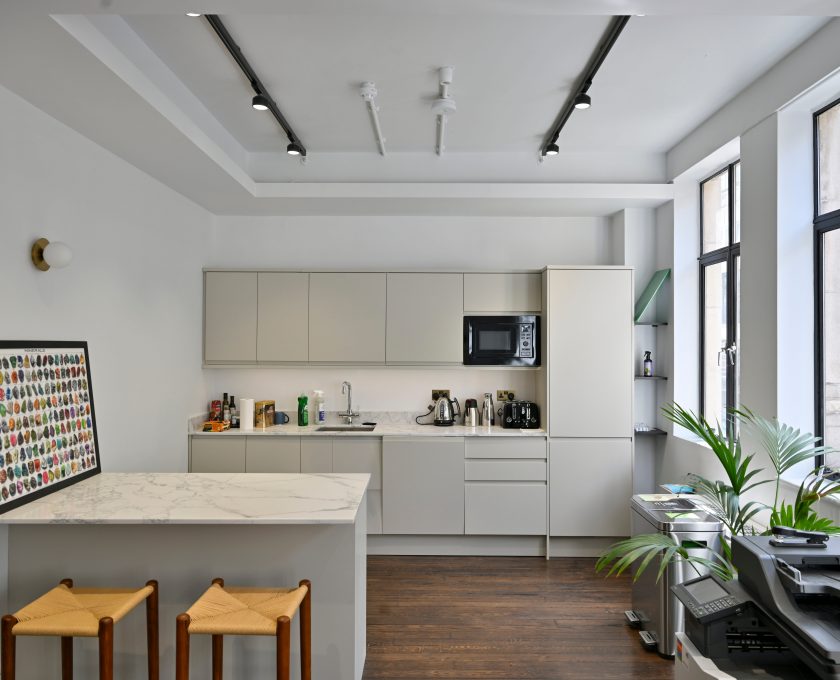 b3cc4a7e-32bc-45da-b263-d8e94cac083f