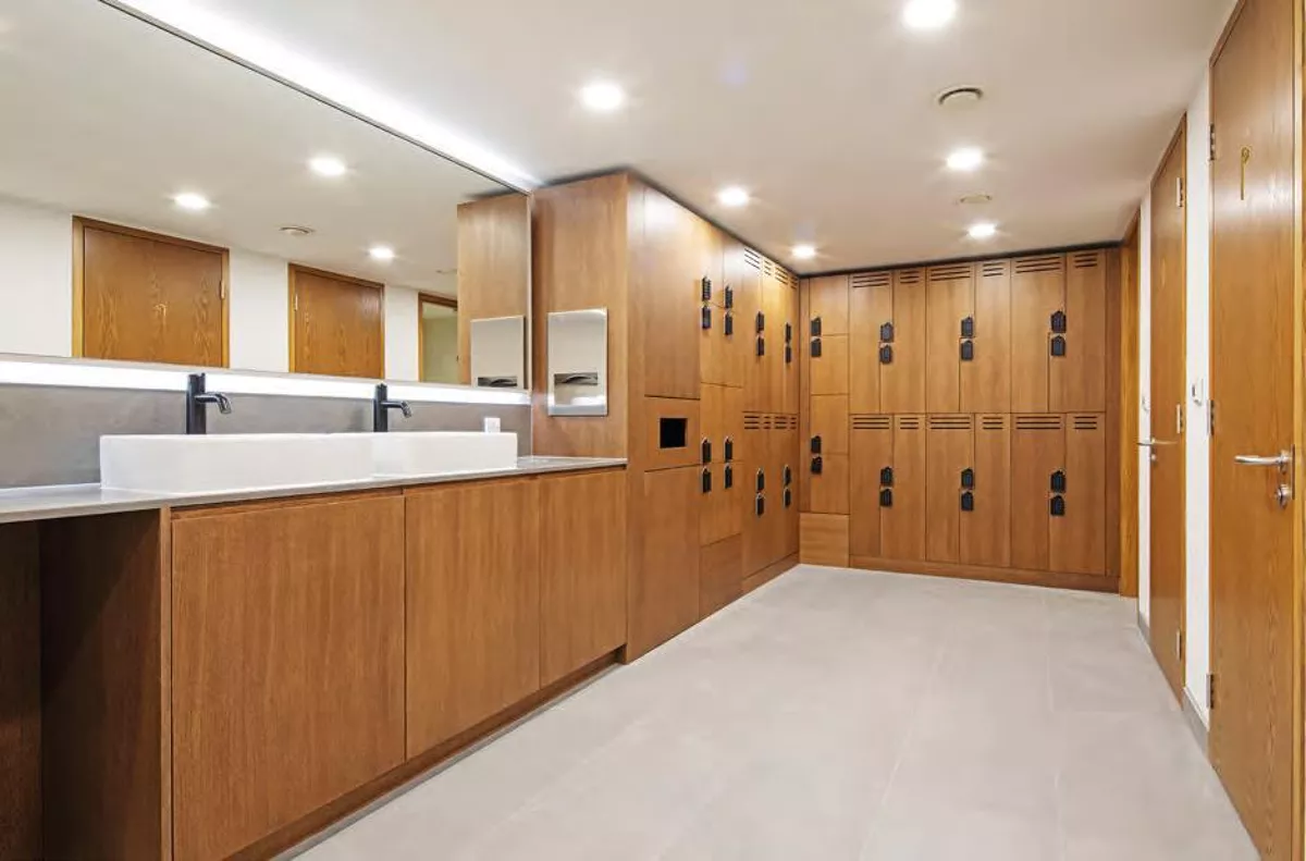 15-18 Austin Friars
