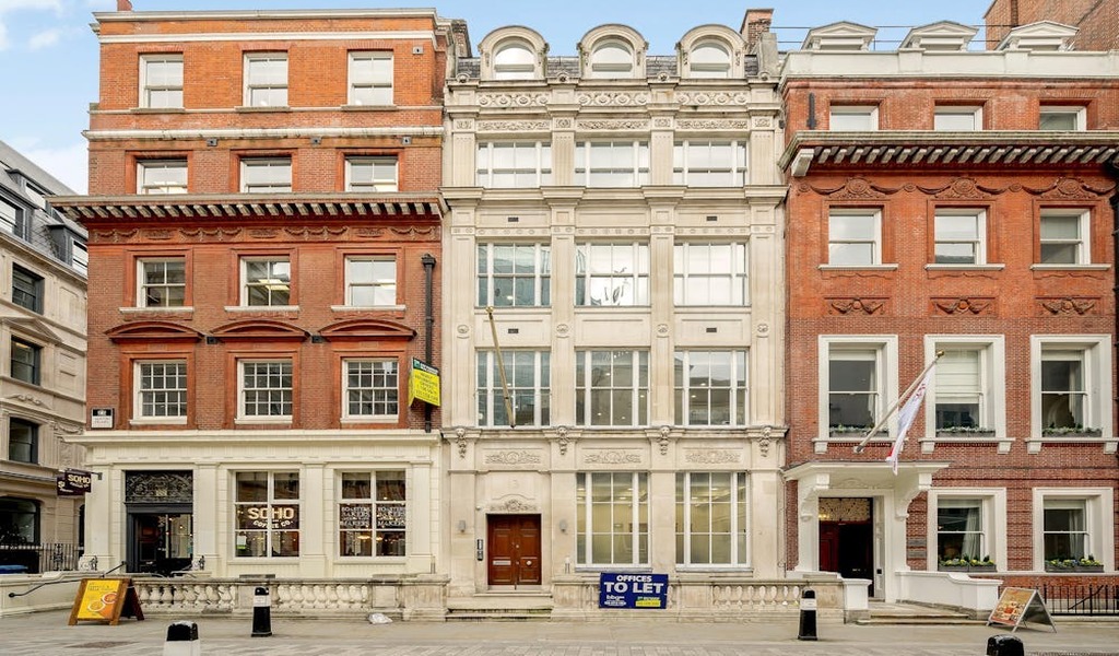 13 Austin Friars
